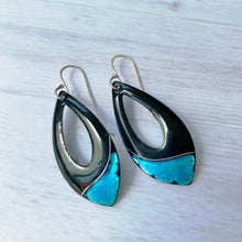 Load image into Gallery viewer, Black enamel open teardrop earrings with silver aqua accent