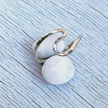 Load image into Gallery viewer, Sterling silver wave ring